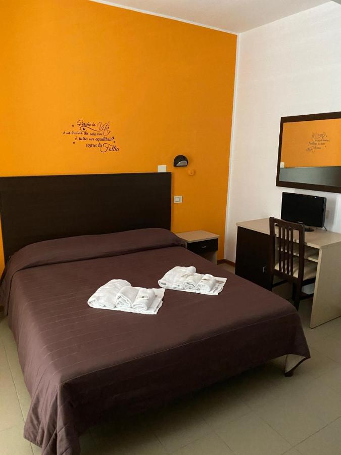 Hotel Vela D'Oro Риччоне Экстерьер фото