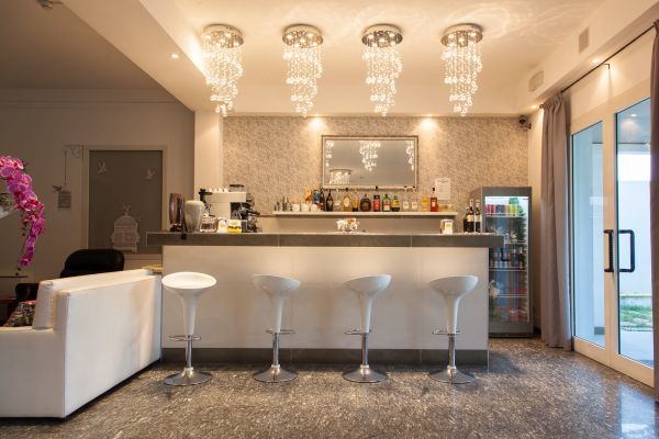 Hotel Vela D'Oro Риччоне Экстерьер фото